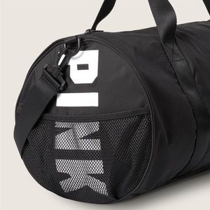 VS PINK EVERYDAY DUFFLE NWT